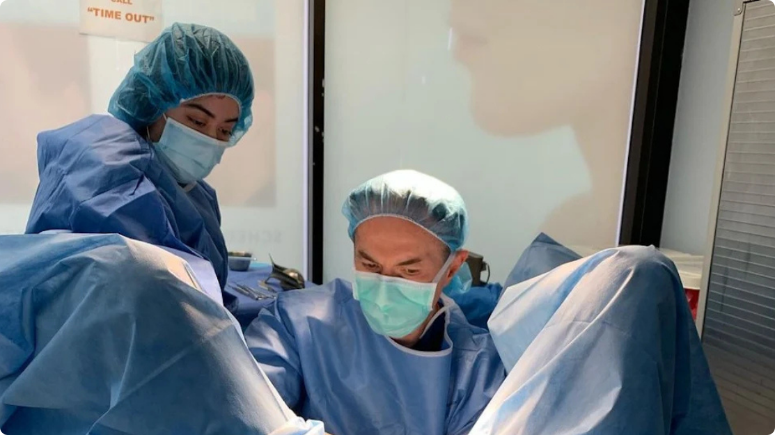 Urogynecologist and gynecologist in Los Angeles